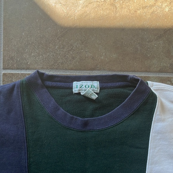 Vintage 90s Izod color block crewneck sweater, blue green white, good condition - Picture 2 of 6